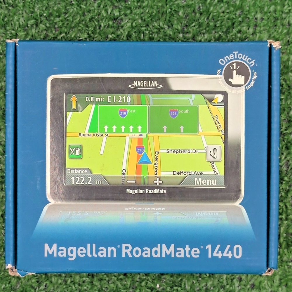 Magellan Road Mate 1440  Lifetime-Traffic‎ GPS Navigator System USA/Can Maps Set